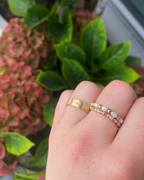 Dark Oval Pearl Ring